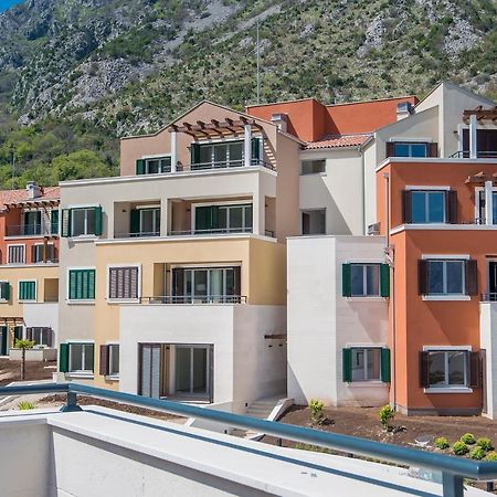 Lavender Bay Apartment F8 Donji Morinj Zewnętrze zdjęcie