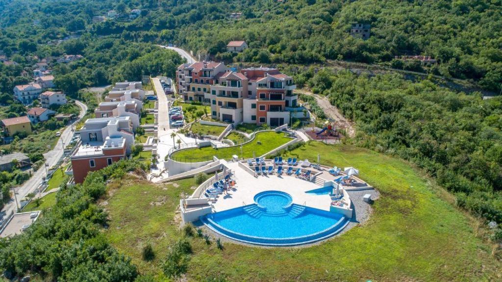 Lavender Bay Apartment F8 Donji Morinj Zewnętrze zdjęcie